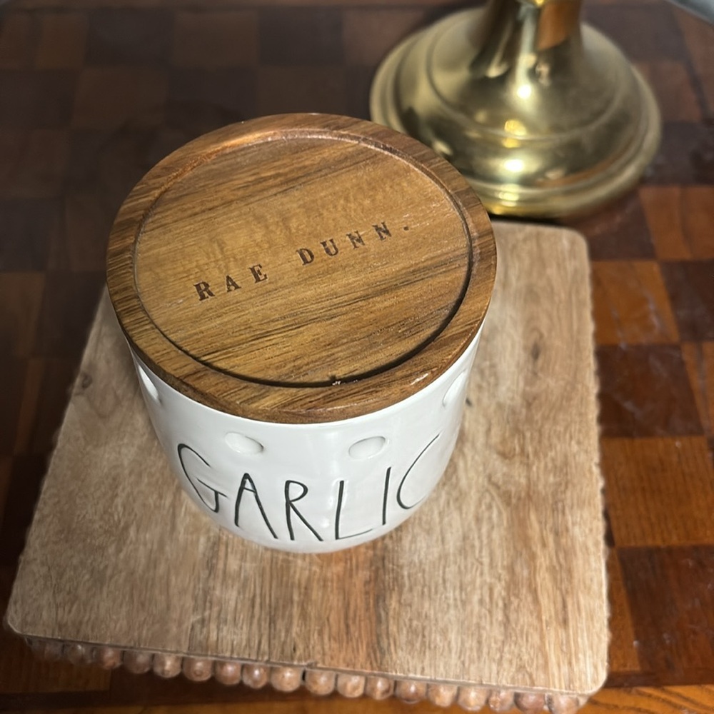 Rae Dunn garlic holder - Picture 2 of 4